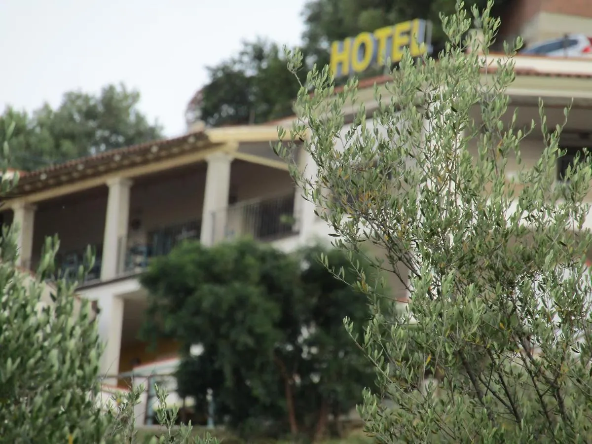Hotel Castello Budoni 3*,