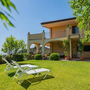 https://sea-view-villa-taormina.sicilyhotelsitaly.net